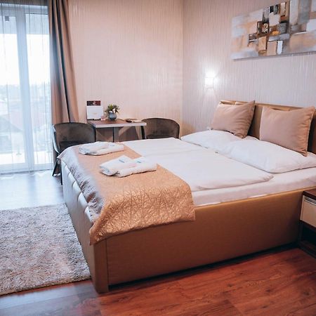 Villa Dunaj Dunajská Streda Dış mekan fotoğraf